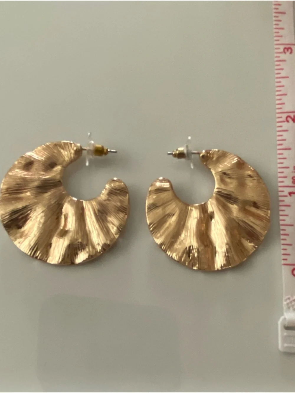 N/A elegant gold